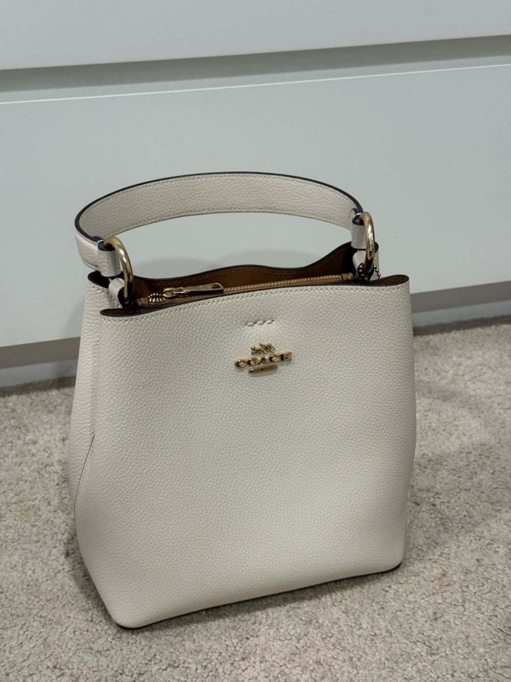 Coach Cream Pebbled Leather Shoulder Bag with Gold Hardware - Picture 2 of 11